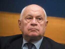 Referendum propositivo: barricate contro i 5 Stelle