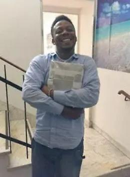 S&rsquo;&egrave; gettato sotto il treno perch&egrave; non aveva pi&ugrave; la protezione umanitaria