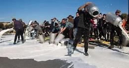 Maria Barca: &laquo;Buttiamo il latte ma &egrave; il nostro sangue. Non ci fermiamo...&raquo;