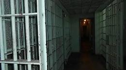 &laquo;Michael &egrave; pieno di lividi&raquo;, ma non doveva stare in carcere