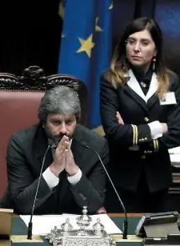 &laquo;Il popolo decida la galera&raquo; e alla Camera scatta la rissa