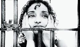 La difficile vita in cella delle 2600 detenute italiane