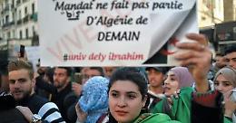 Tutto cambi perch&eacute; nulla cambi Bouteflika rinuncia ma resta in sella