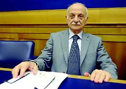 La moglie del colonnello D'Agata: &laquo;Attento, rischi di essere massacrato come Mori&raquo;