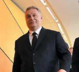 I popolari europei sospendono Orban ma non lo cacciano