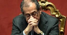 L&rsquo;offensiva 5Stelle contro banche e Tria agita anche il Colle