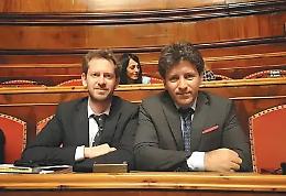 &laquo;Niente pistole facili&raquo;: la strategia dei 5Stelle per &ldquo;arginare&rdquo; Salvini