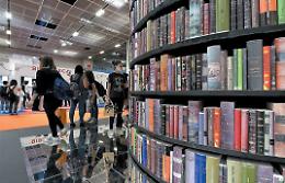 Appendino e Chiamparino denunciano CasaPound per apologia del ventennio