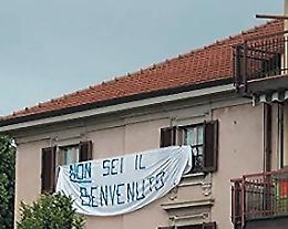 Se lo striscione non &egrave; biodegradabile turba il comizio