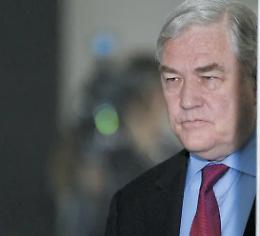 Il tycoon concede la grazia all&rsquo;amico Conrad Black