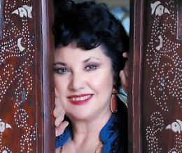 Marisa Laurito: &laquo;Mi sento un&rsquo;artista in resistenza&raquo;