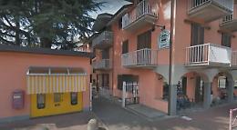 Suona l'allarme, esce di casa e ammazza il ladro. Solidariet&agrave; da Salvini