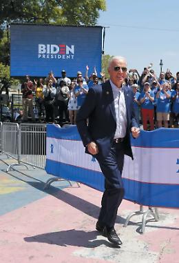 Biden vola nei sondaggi: 13 punti avanti a Trump