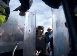 Usa, i bambini migranti come a Guantanamo