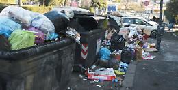 Emergenza spazzatura a Roma. Il governo contro la Raggi