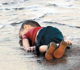 Quelle fotografie che bucano la nostra indifferenza