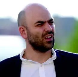 La passione di Saviano per i politici ( decaduti) in galera