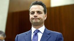 Tatarella finalmente ai domiciliari. In migliaia attendono una sentenza