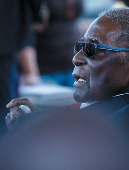 Da liberatore a tiranno la parabola di Mugabe