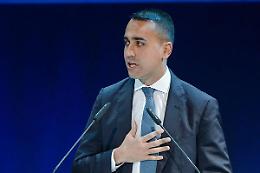 Di Maio stoppa Conte: &laquo;Niente tasse sulle merendine&raquo;