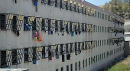 Agrigento, i detenuti denunciano: maltrattamenti stile Guantanamo