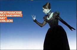 La luce di Isabelle Huppert nel monologo della regina Maria Stuarda