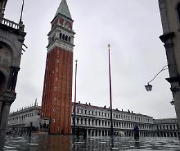 Laguna in ginocchio, il sindaco Brugnaro: &laquo;La diga va ultimata&raquo;