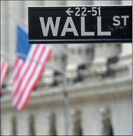 Unicredit vola alto, sfida europea ai big di Wall Street