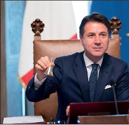 Conte, l&rsquo; eccezionalit&agrave; di succedere a se stessi cambiando pelle