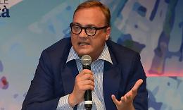 Addio tra gli insulti, Cerno: &laquo;Il Pd mi chiedeva il pizzo&raquo;, i dem querelano