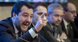 Salvini: "Scandalosa l'inchiesta dei magistrati sugli ospedali in trincea"
