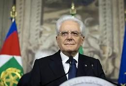 &laquo;Unit&agrave; e collaborazione&raquo;. Mattarella richiama all'ordine le forze politiche