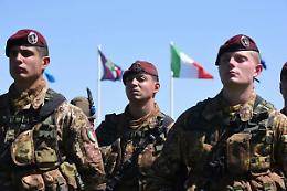 Esercito nelle strade e parlamento vuoto: un brivido cileno...