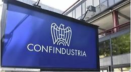 Pil in calo del 10% in tre mesi, &laquo;La peggiore caduta nella storia del Paese&raquo;