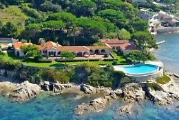 Test Covid solo ai ricchi: &egrave; guerra di classe a Saint-Tropez