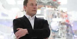 Musk attacca il lockdown: "Misure fasciste". Ma Tesla vola