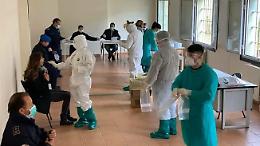 Un detenuto muore di Covid. L'accusa dei familiari: "Omicidio colposo"