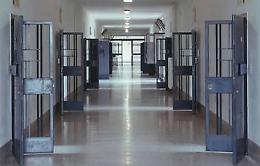 Un altro detenuto muore per Covid a Bologna. La polizia penitenziaria Uil: &laquo;Manca progettualit&agrave; sul carcere&raquo;
