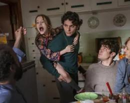 Ginevra Elkann debutta alla regia: "E' un viaggio nella memoria e nella famiglia"