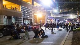 Nelle proteste a Detroit ucciso un 19enne. L&rsquo;America rischia di avere un suo Carlo Giuliani