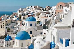 La Grecia riapre i confini: test obbligatori per i turisti delle zone rosse. Zaia: &laquo;Allucinante&raquo;