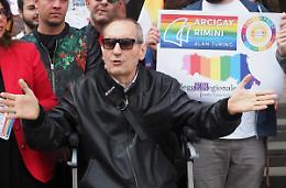 Perch&eacute; posso essere punito se critico il catechismo, mentre loro no se offendono i gay?