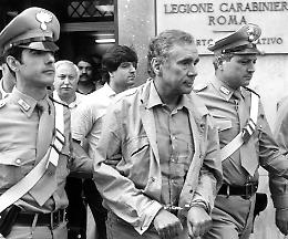 Enzo Tortora, 37 anni fa l'arresto ad orologeria diventato simbolo della malagiustizia