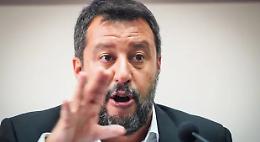 Focolaio di Covid a Mondragone: Salvini attacca i rom e De Luca