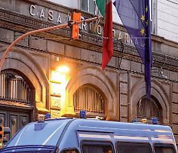 A Como e a Napoli altri due detenuti si sono tolti la vita