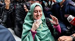 Silvia Aisha Romano: "Il velo &egrave; simbolo di libert&agrave;"