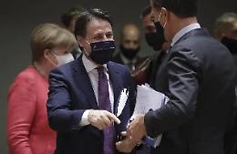 Conte all'attacco: &laquo;Europa sotto ricatto dei Paesi frugali&raquo;. Ma Macron punta sul compromesso