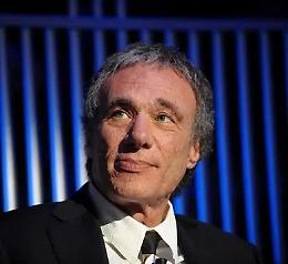 L&rsquo;imbarazzo del brillante Ainis che raccomanda &ldquo;un voto per la Costituzione&rdquo;