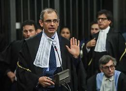 Critic&ograve; le toghe, esposto contro il legale di Buzzi: &laquo;Mi sento condizionato&raquo;
