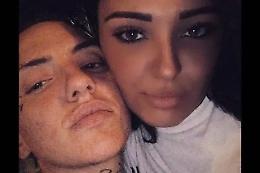 Speronata dal fratello perch&eacute; ha un compagno trans: cade dallo scooter e muore